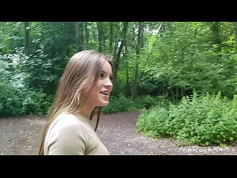 ❤️ Suxerinlle a Evelina que fodemos nun lugar público! Ela dixo que si. Entón fodiuna no cu e corme na súa boca. Entón ela cabreouse. Vídeo porno en nós ﹏